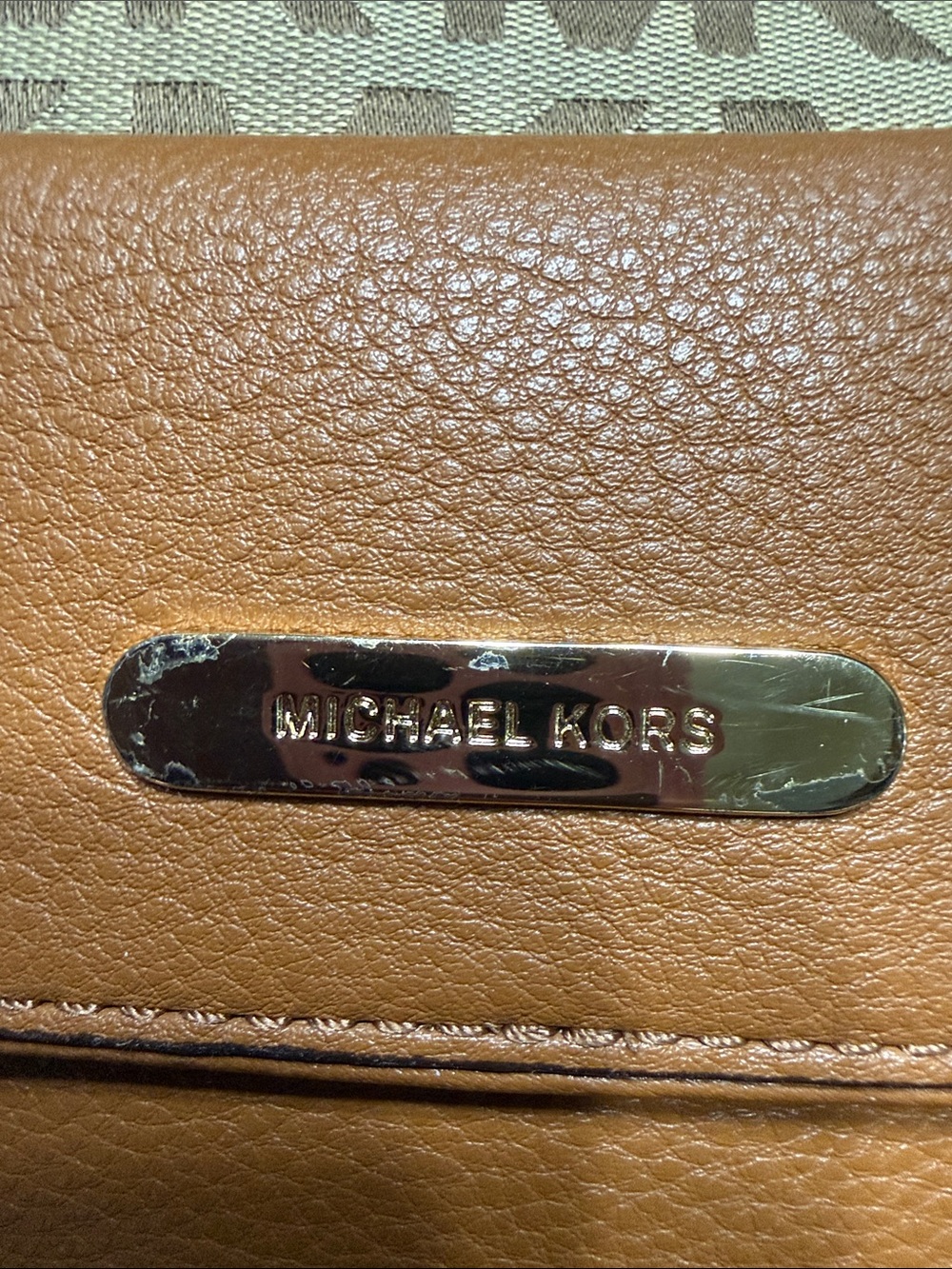 Michael Kors Tote and Wallet - Picture 2 of 13